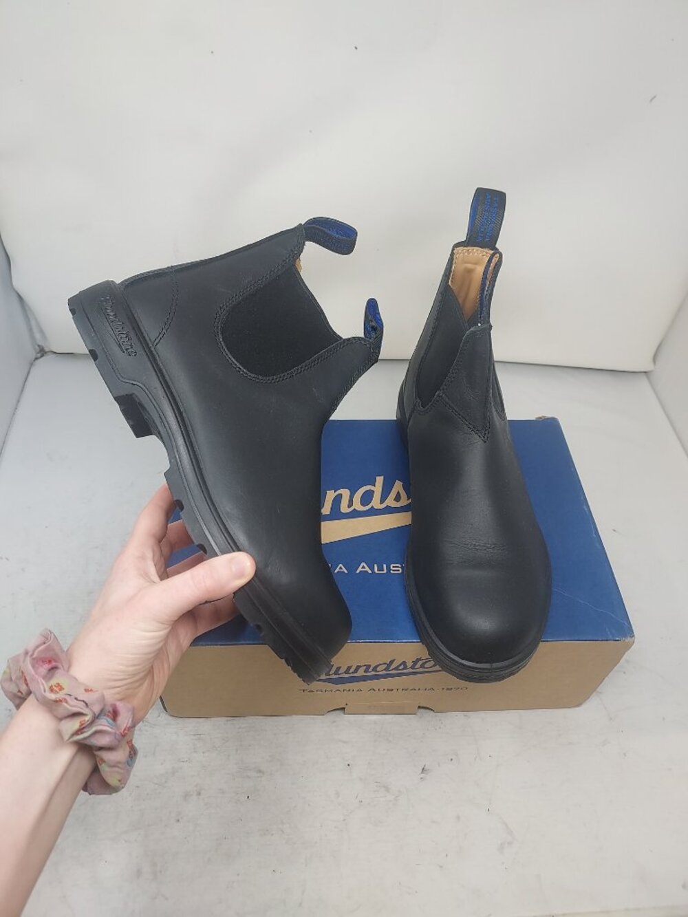 Blundstone WOMENS Thermal Shearling Waterproof Black Chelsea Hiking Boot